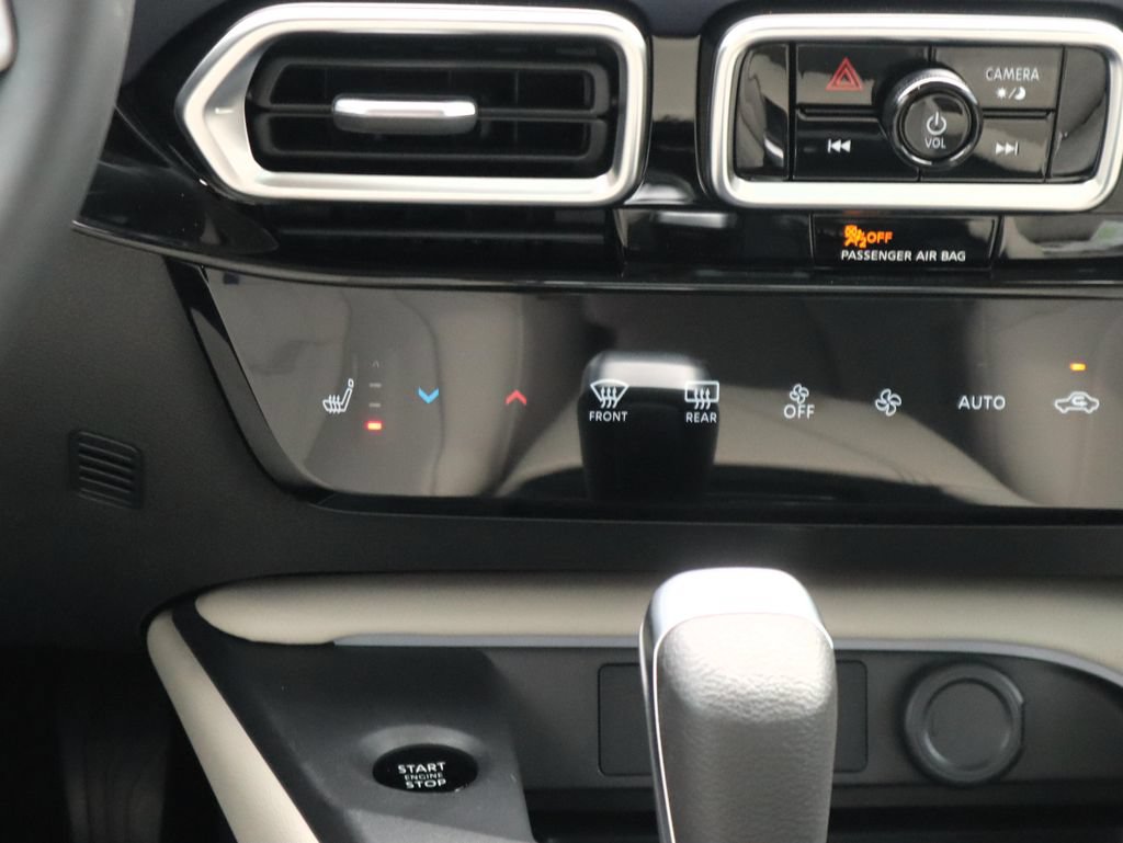 New 2026 Nissan Sentra SL w/ Floor Mat Package FWD image 17