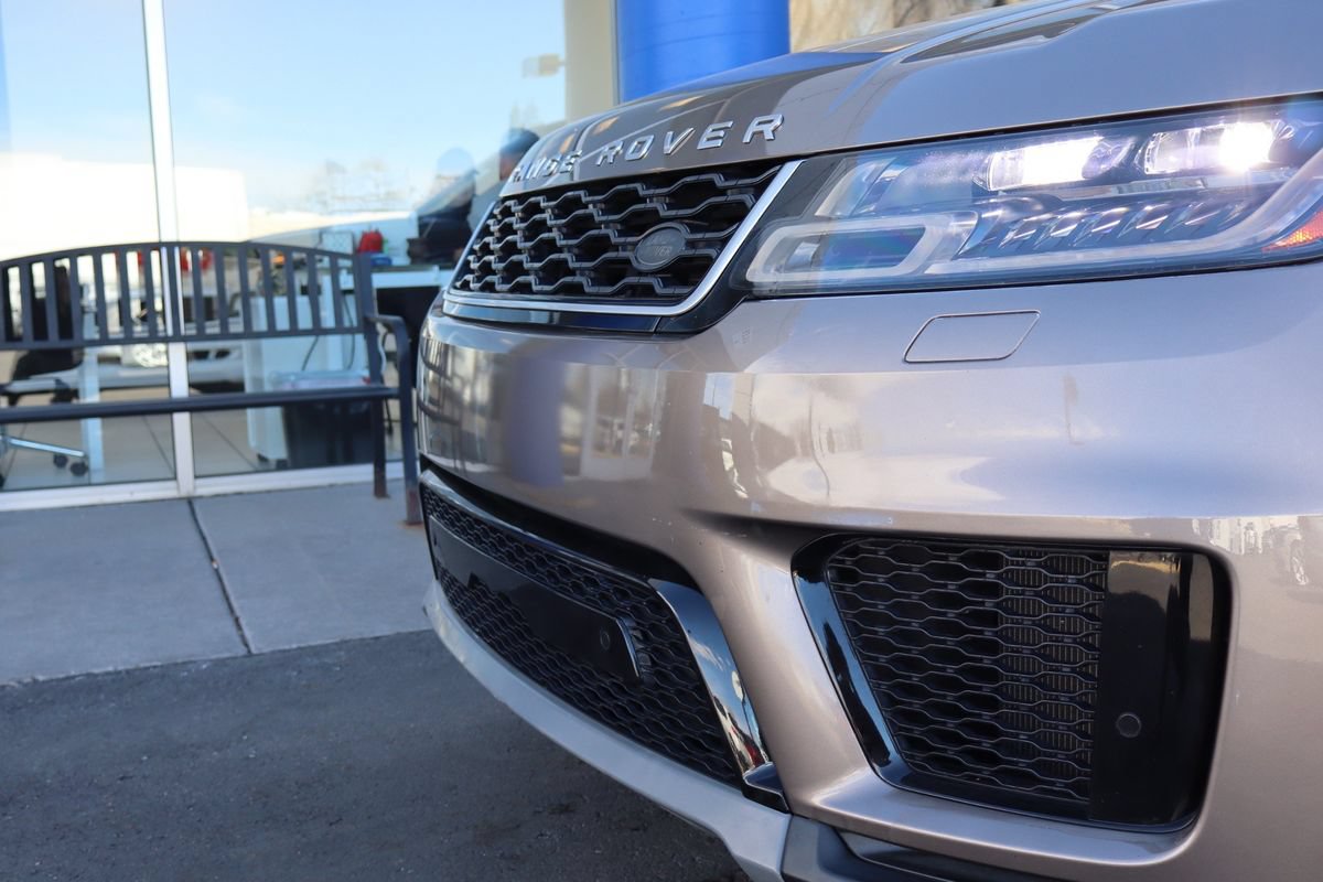 Used 2018 Land Rover Range Rover Sport SE AWD/4WD image 28