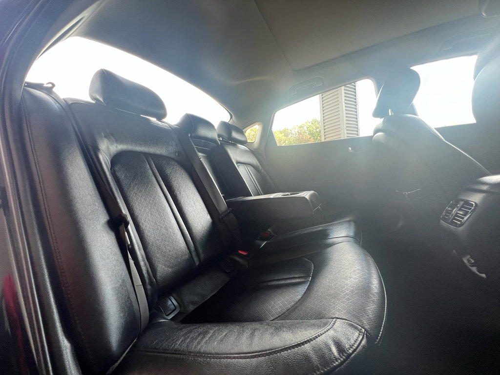 Used 2016 Kia Optima EX w/ Premium Package image 18