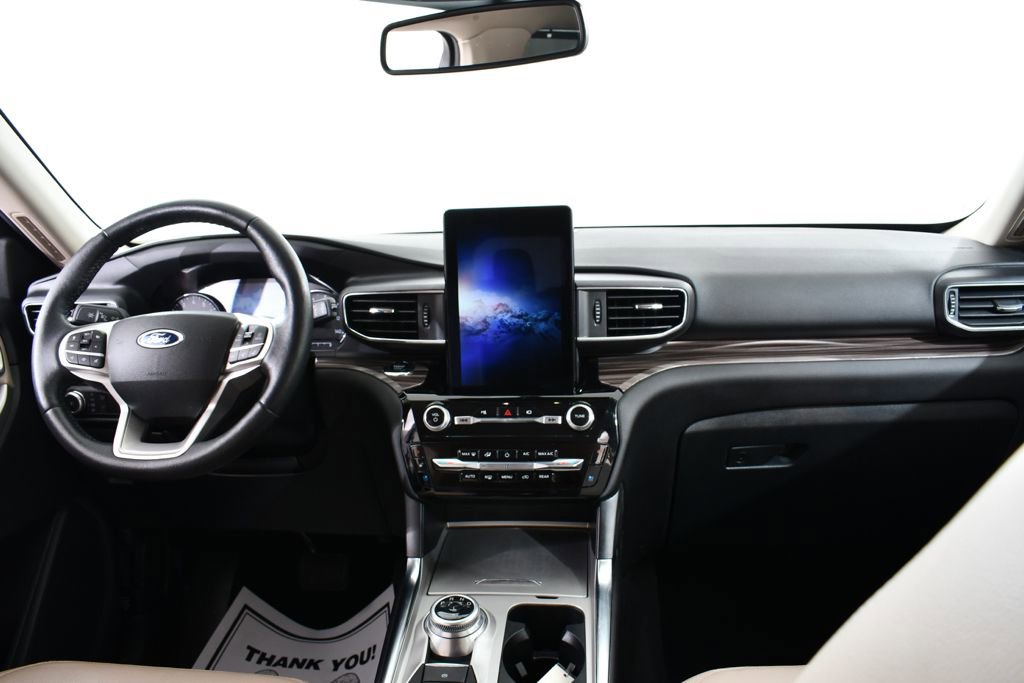 Used 2022 Ford Explorer Limited w/ Limited Technology Package image 7
