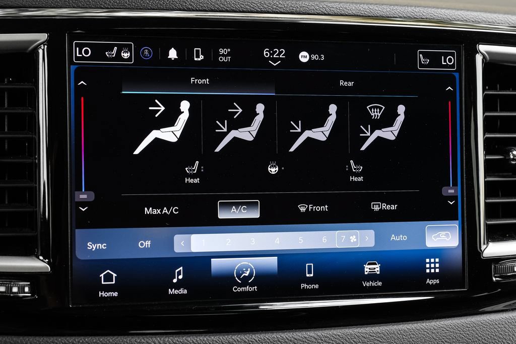 Used 2024 Chrysler Pacifica Touring-L FWD image 43