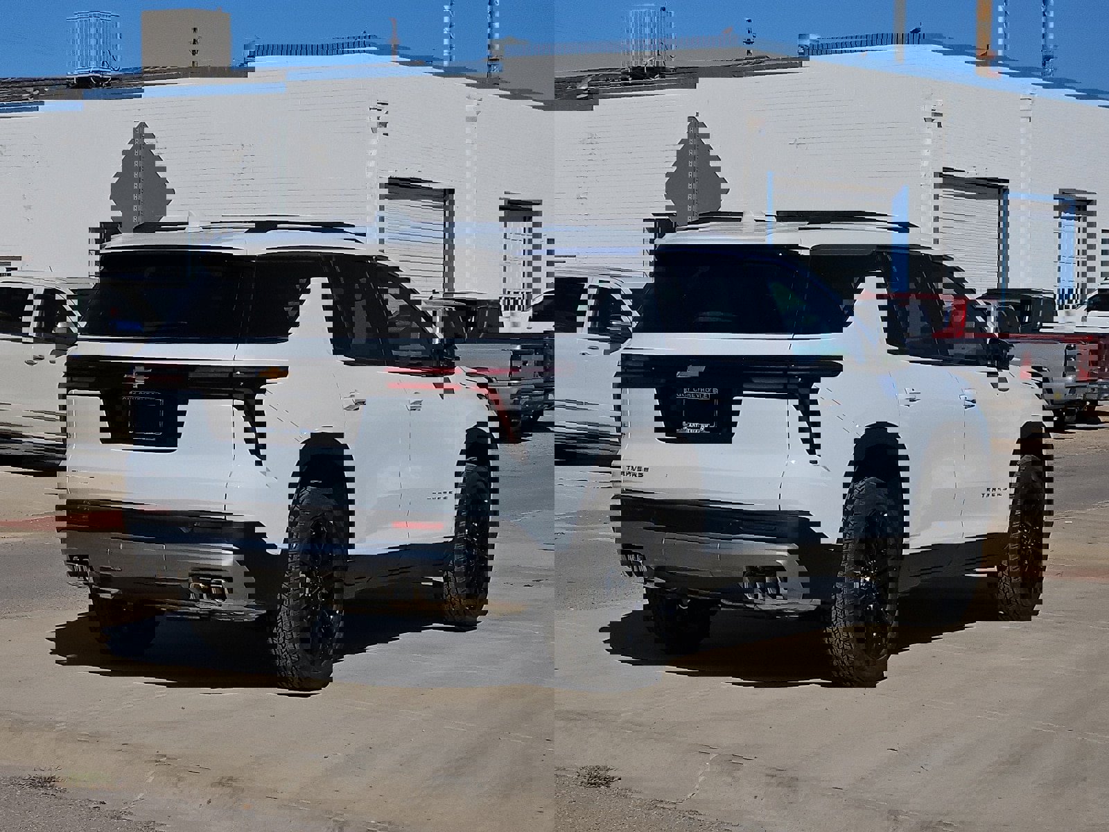 New 2026 Chevrolet Traverse LT image 4