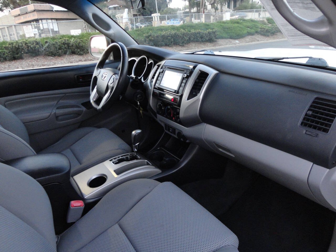 Used 2015 Toyota Tacoma PreRunner w/ TRD Sport Package RWD image 27
