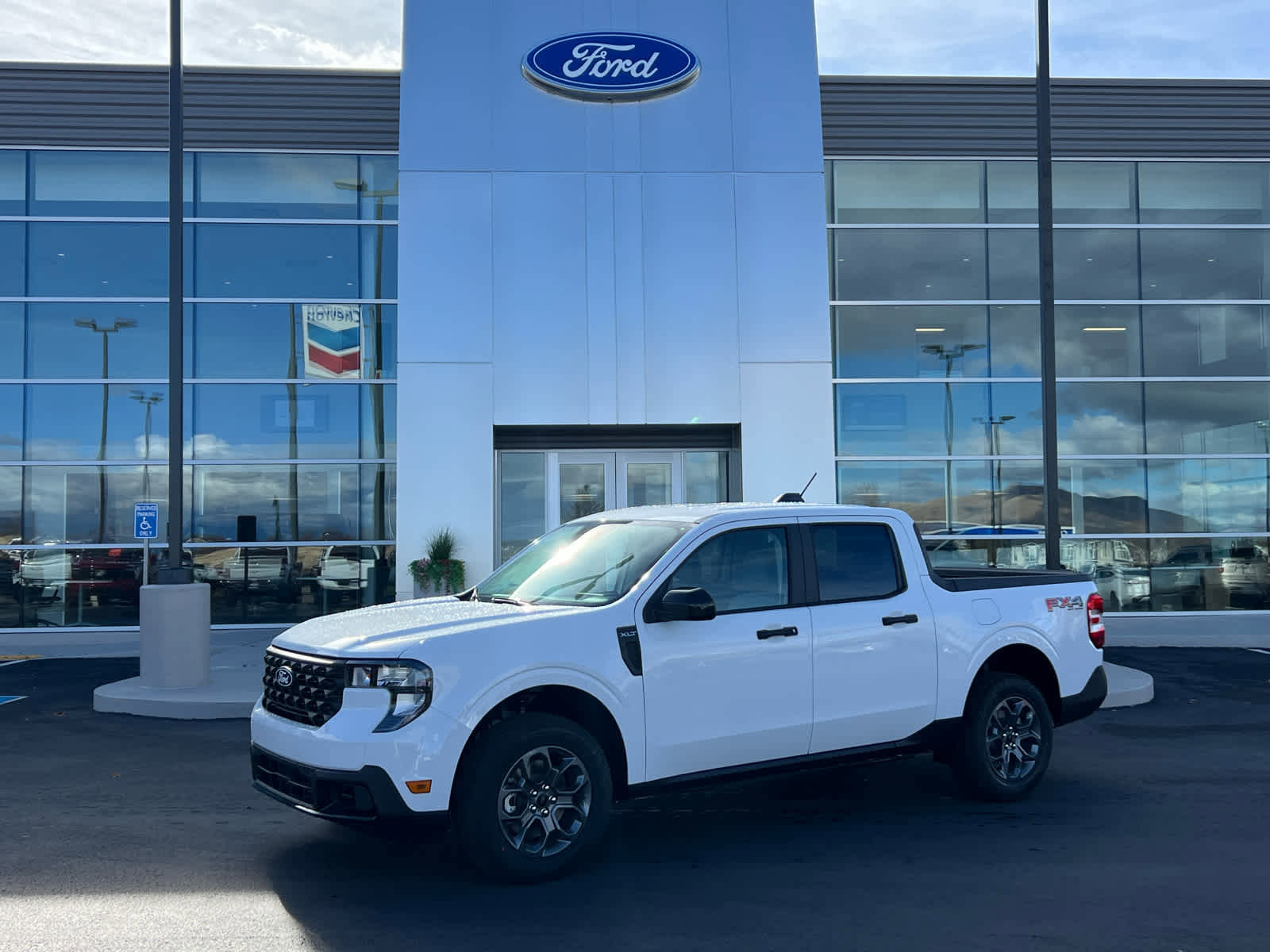 New 2025 Ford Maverick XLT w/ XLT Luxury Package