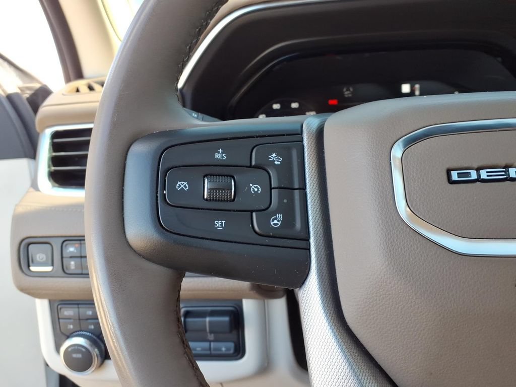 Used 2023 GMC Yukon XL Denali w/ Max Trailering Package AWD/4WD image 17