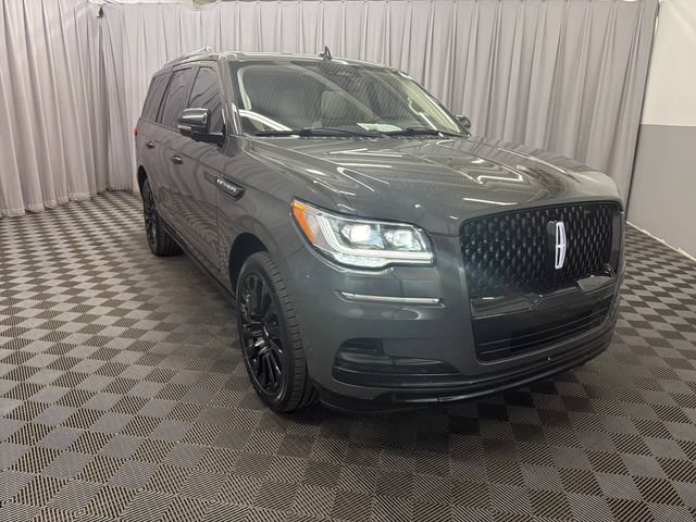 Used 2024 Lincoln Navigator Black Label AWD/4WD image 3
