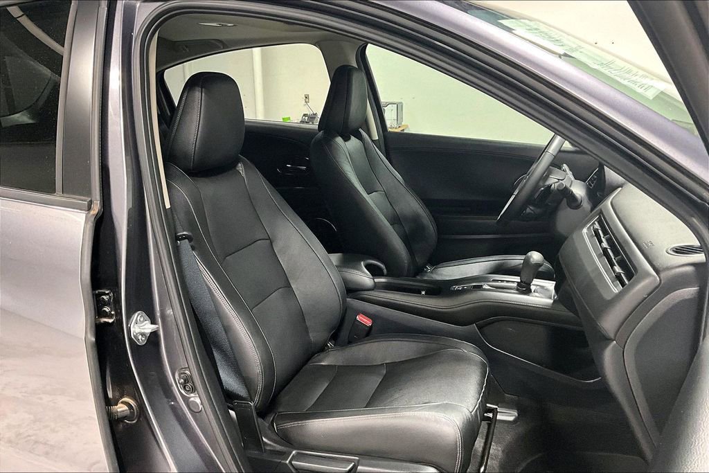 Used 2022 Honda HR-V EX-L image 10