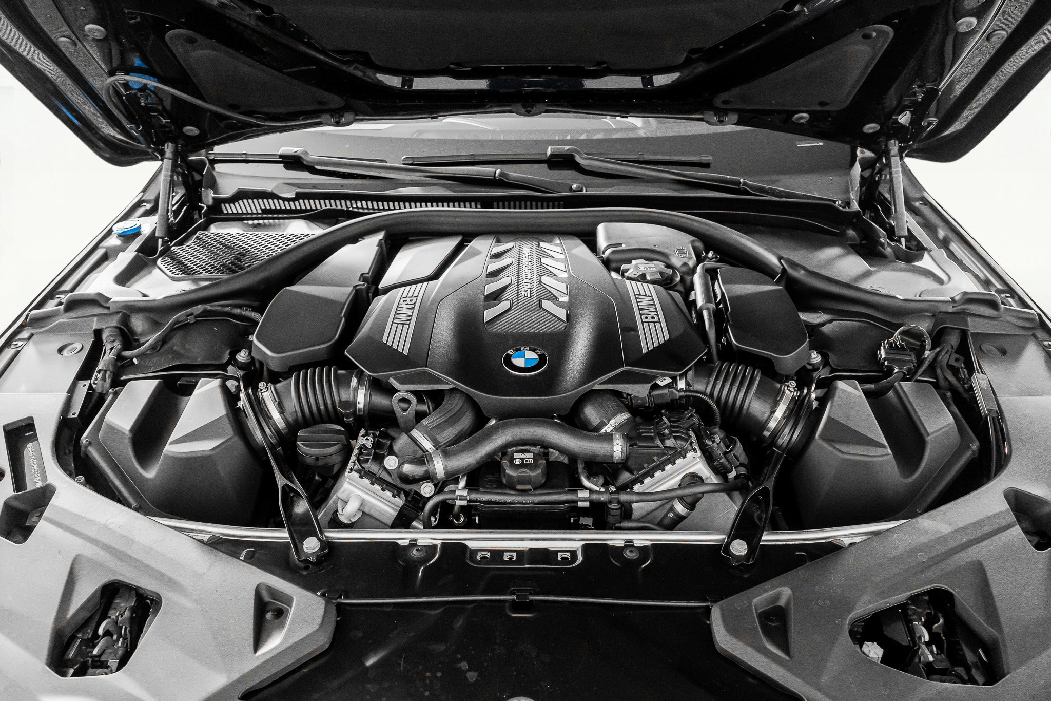 Used 2023 BMW M850i xDrive Convertible image 48