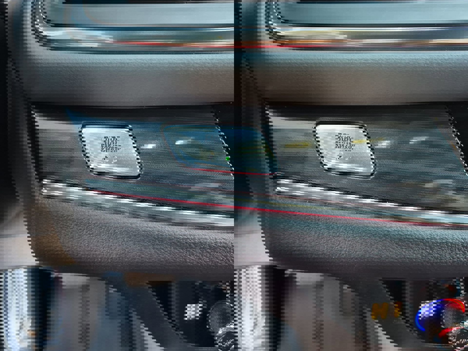 Used 2024 Buick Enclave Essence w/ Sport Touring Edition image 17