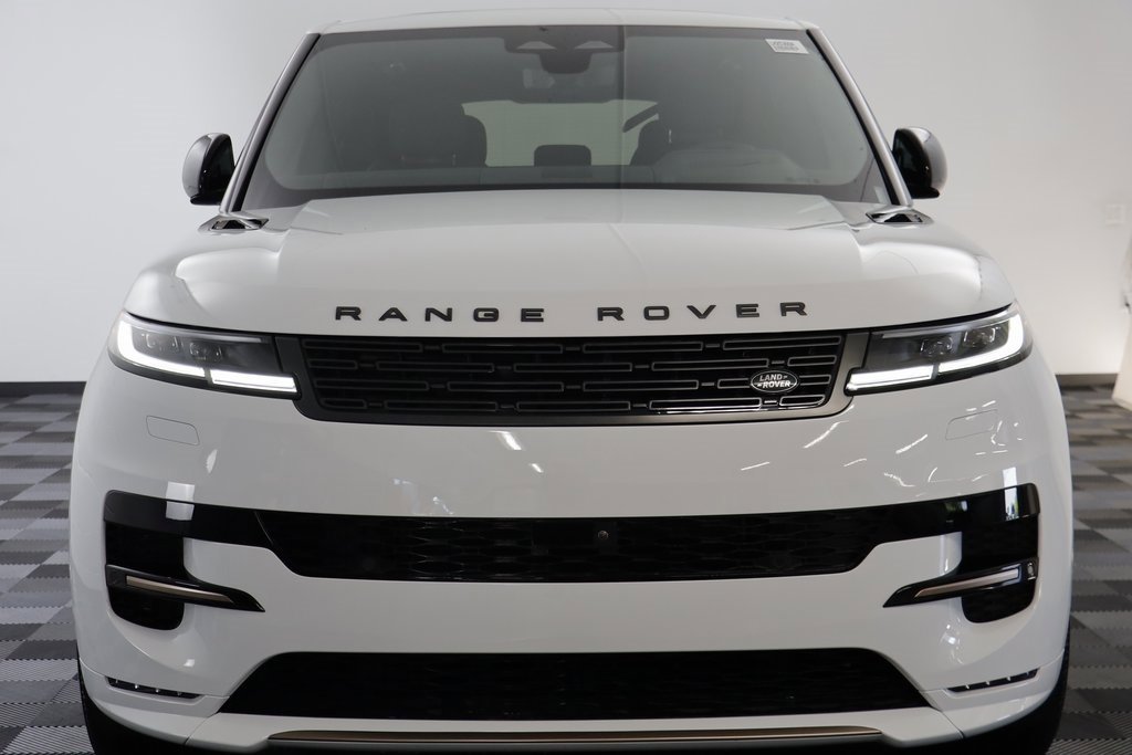 Used 2025 Land Rover Range Rover Sport Dynamic SE image 23
