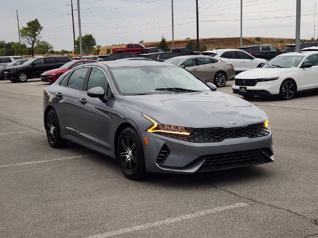 Used 2021 Kia K5 LXS FWD image 3