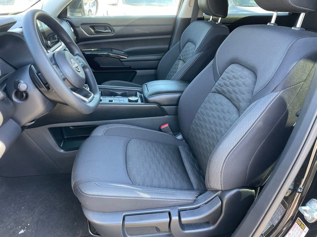 Certified 2024 Nissan Pathfinder S image 7