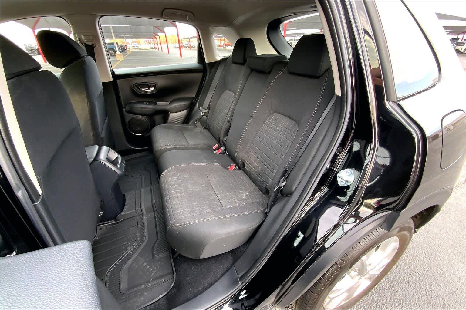 Used 2025 Honda HR-V LX image 21