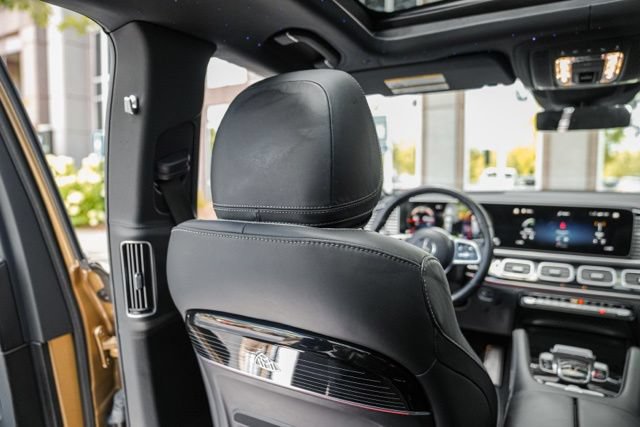 Used 2023 Mercedes-Benz Maybach GLS 600 4MATIC image 48