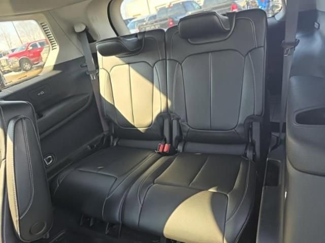 Used 2023 Jeep Grand Cherokee L Limited w/ Trailer Tow Group (B) image 6