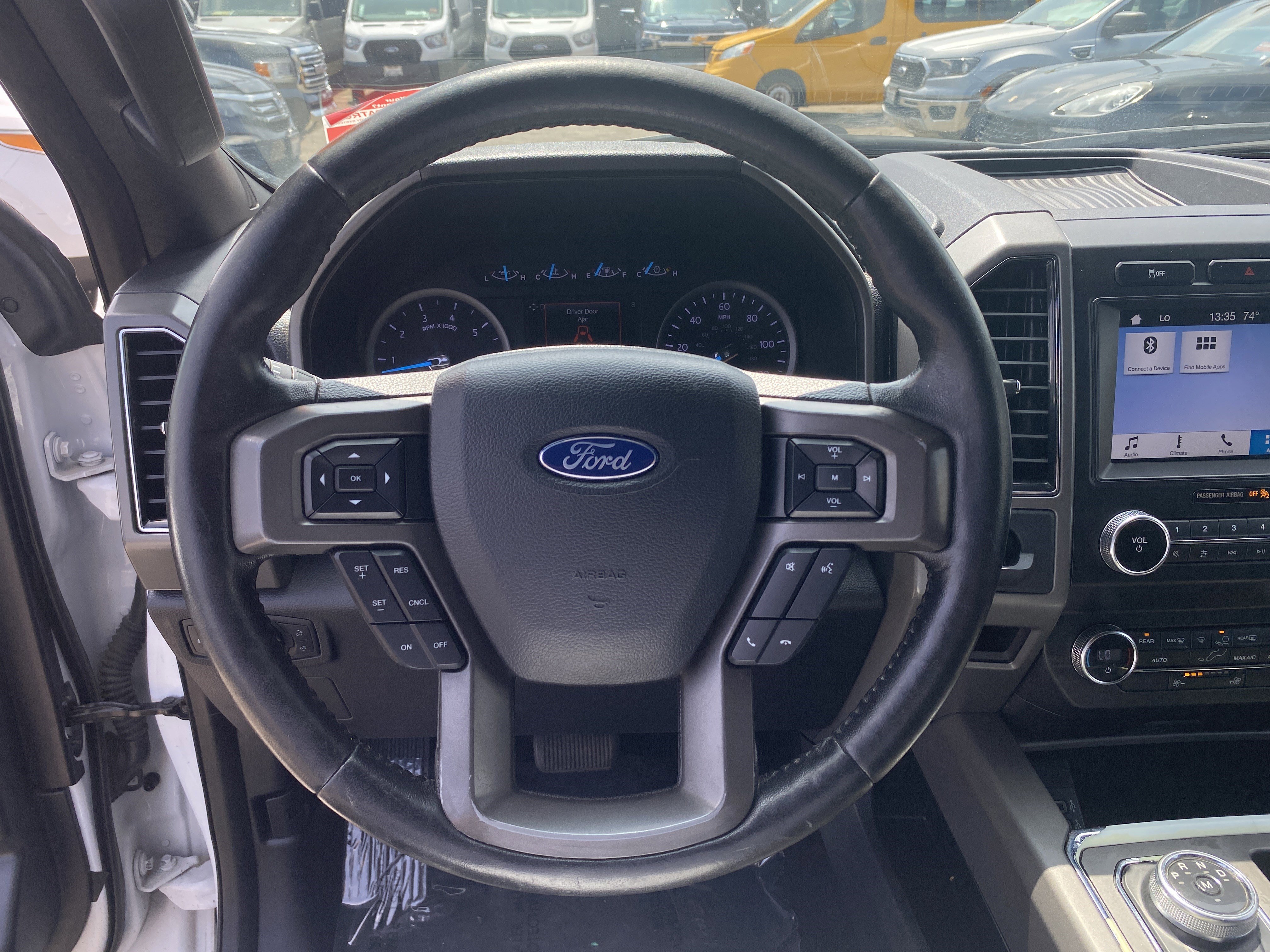 Used 2019 Ford Expedition XLT image 11