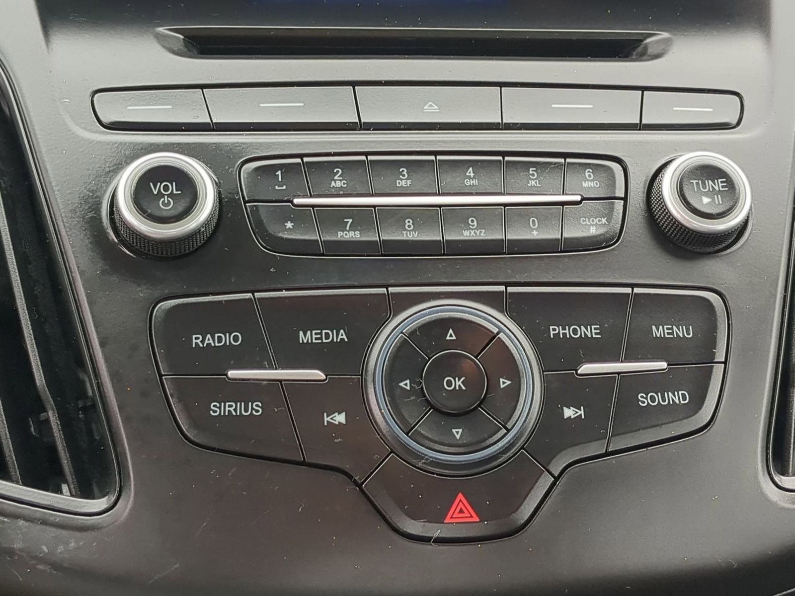 Used 2017 Ford Focus SE image 30