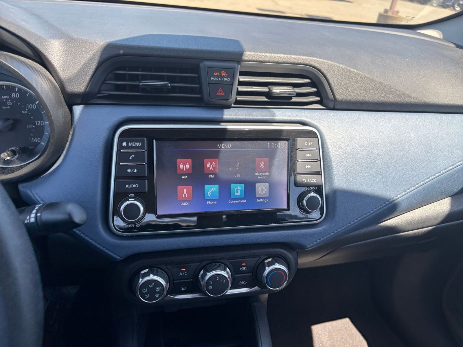 Used 2025 Nissan Versa SV FWD image 20