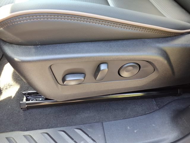 New 2026 GMC Canyon Denali AWD/4WD image 19