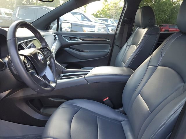 Used 2023 Buick Enclave Essence w/ Experience Buick Package FWD image 17