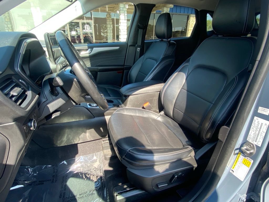 Used 2023 Ford Escape Platinum AWD/4WD image 21