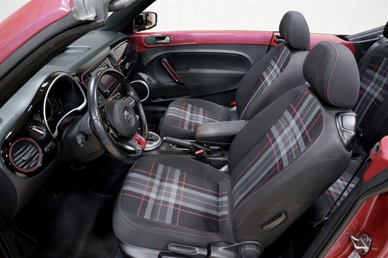Used 2017 Volkswagen Beetle #PinkBeetle FWD image 10