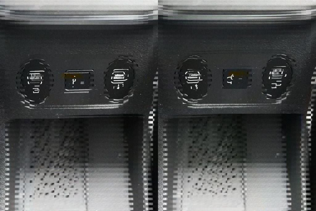 Used 2023 Hyundai Ioniq 5 Limited w/ Cargo Package image 26