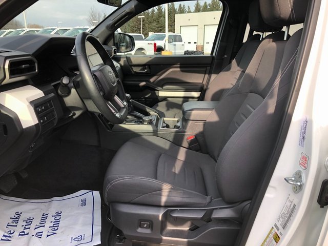 Used 2024 Toyota Tacoma TRD Off-Road image 15