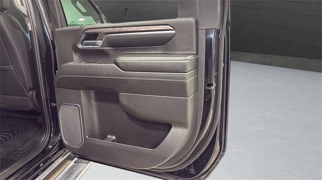 Used 2024 Chevrolet Silverado 3500 LTZ w/ LTZ Plus Package image 32