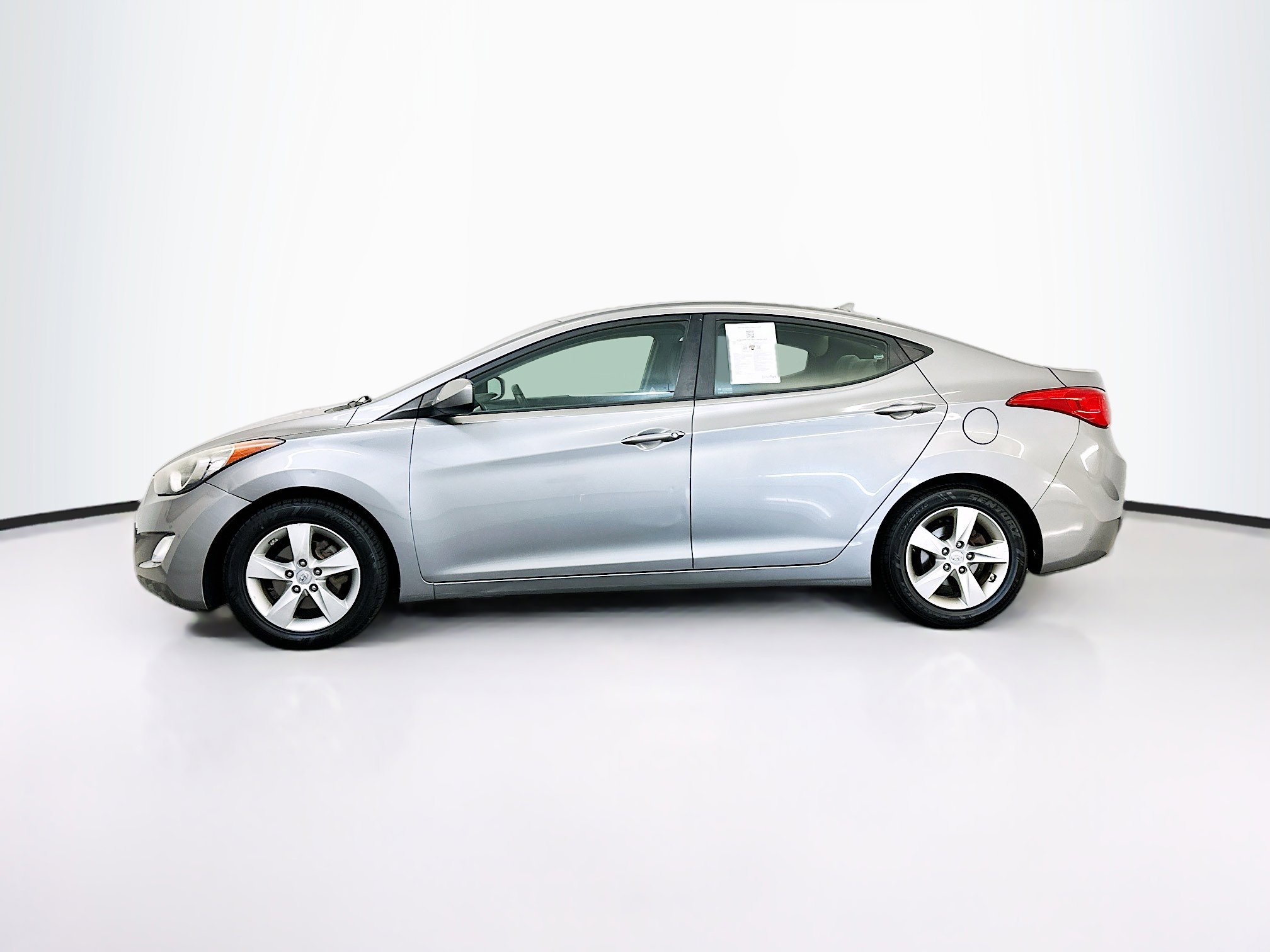 Used 2012 Hyundai Elantra GLS w/ Preferred Pkg 3 FWD image 4