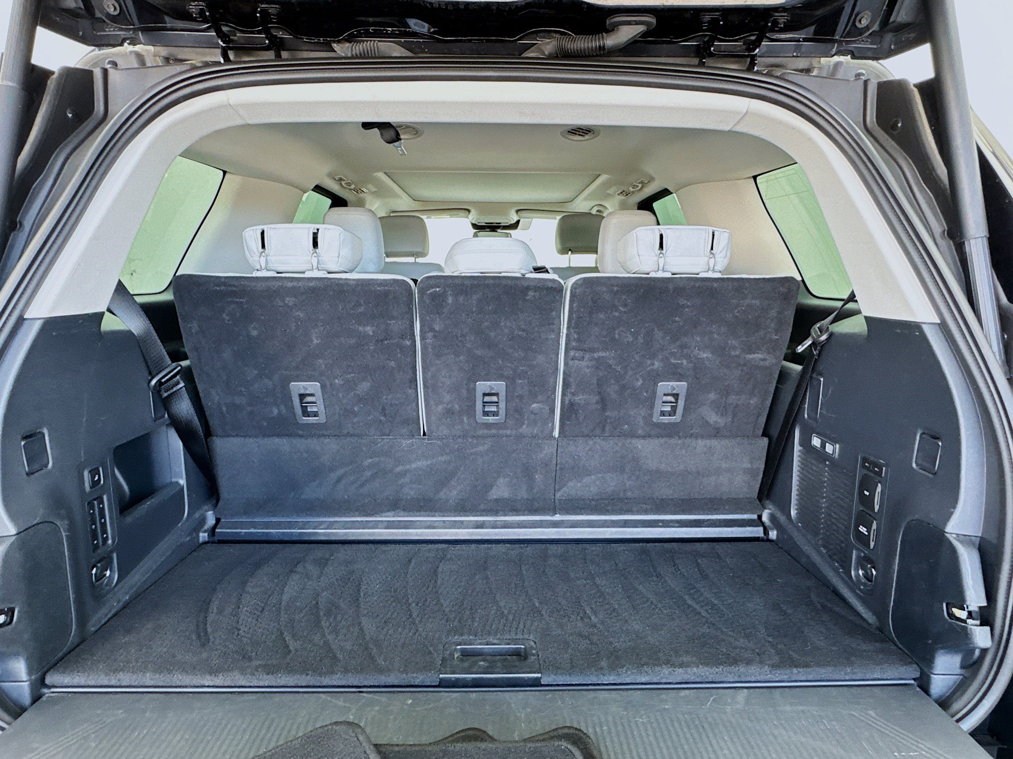 Used 2025 Ford Expedition Platinum AWD/4WD image 19