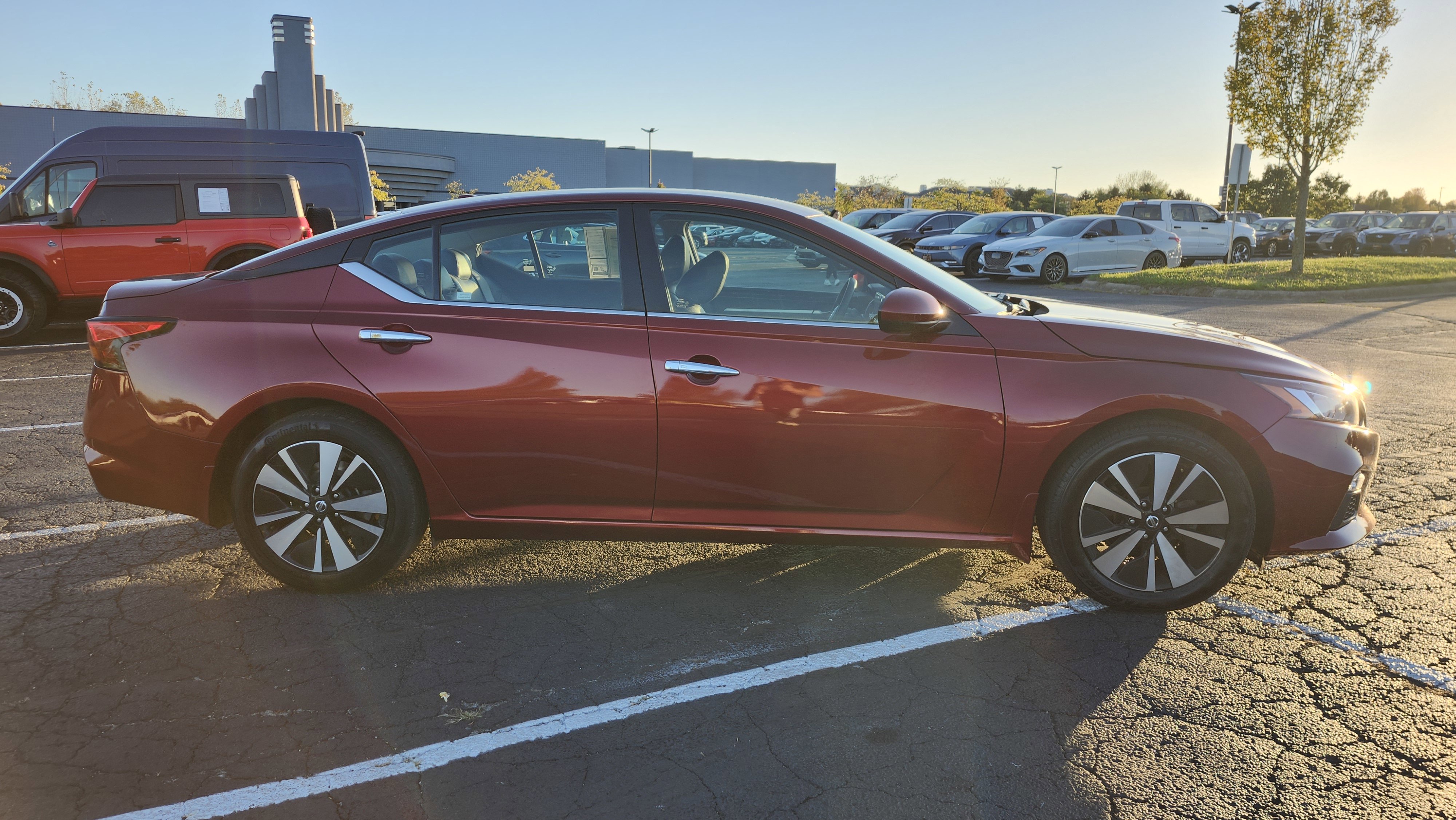 Used 2022 Nissan Altima 2.5 SV image 11