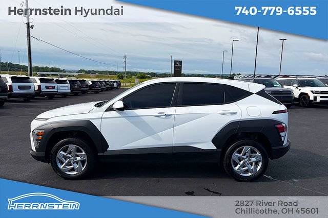 Certified 2025 Hyundai Kona SE AWD/4WD image 4