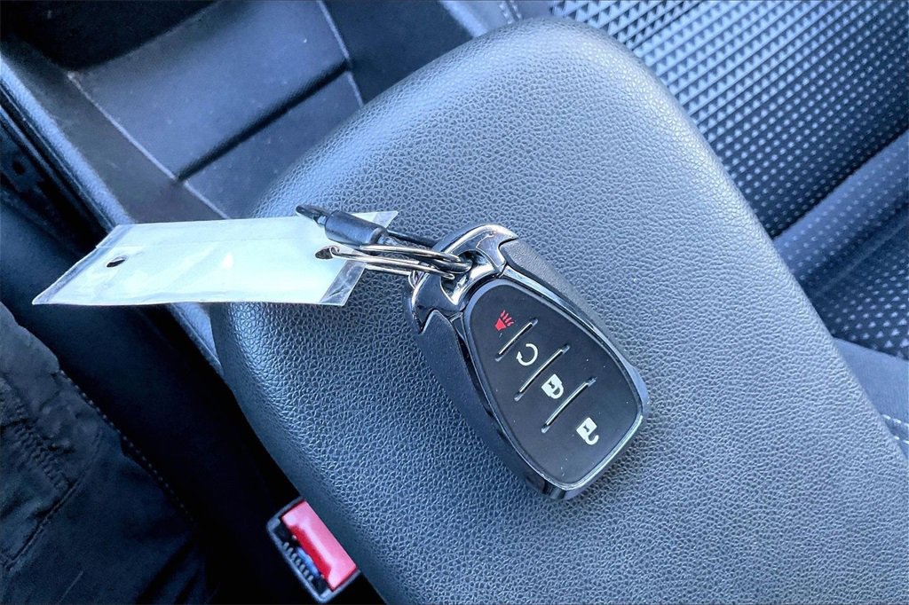 Used 2025 Chevrolet Trax LT image 10