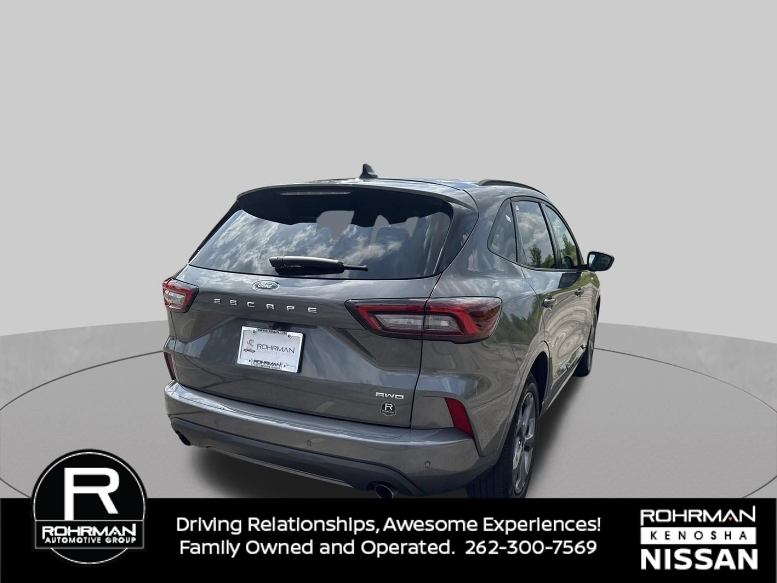 Used 2023 Ford Escape ST-Line w/ Tech Pack #1 AWD/4WD image 5