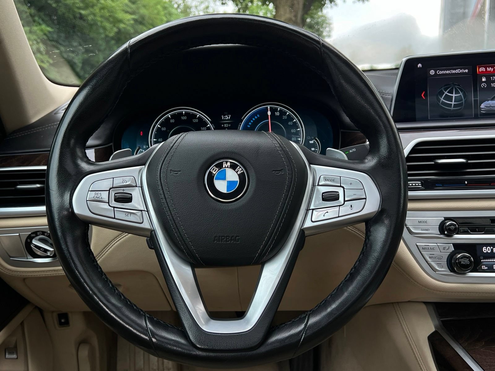 Used 2019 BMW 740e xDrive w/ Executive Package AWD/4WD image 25