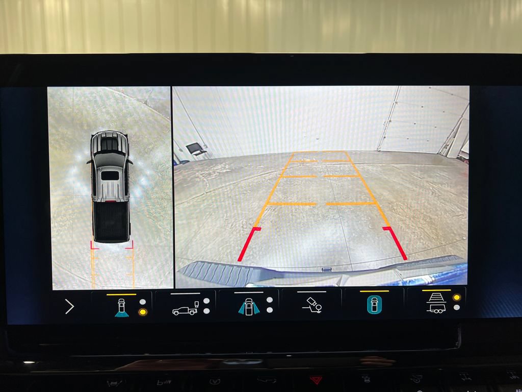 Certified 2022 Chevrolet Silverado 1500 ZR2 w/ Technology Package AWD/4WD image 25