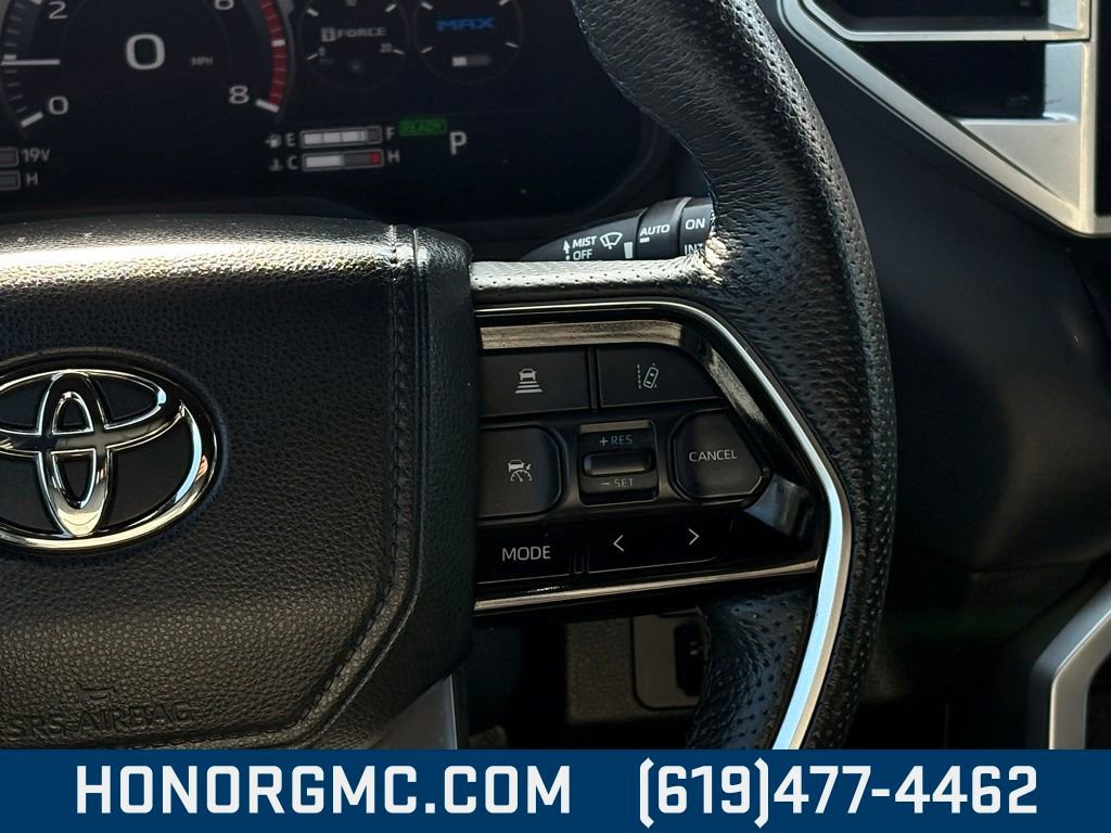 Used 2023 Toyota Sequoia Platinum image 31