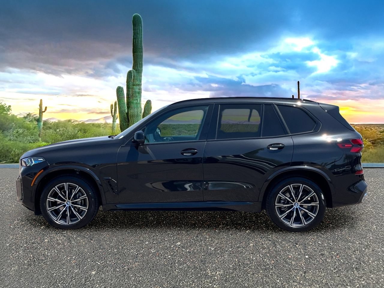 Used 2026 BMW X5 sDrive40i w/ M Sport Package RWD image 3