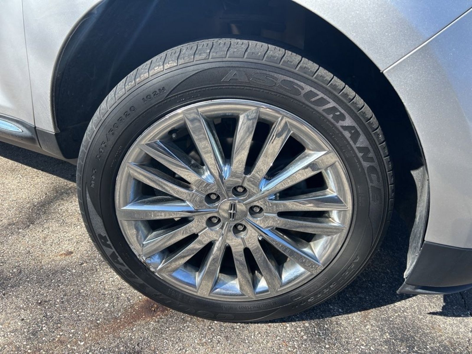 Used 2013 Lincoln MKX FWD image 5