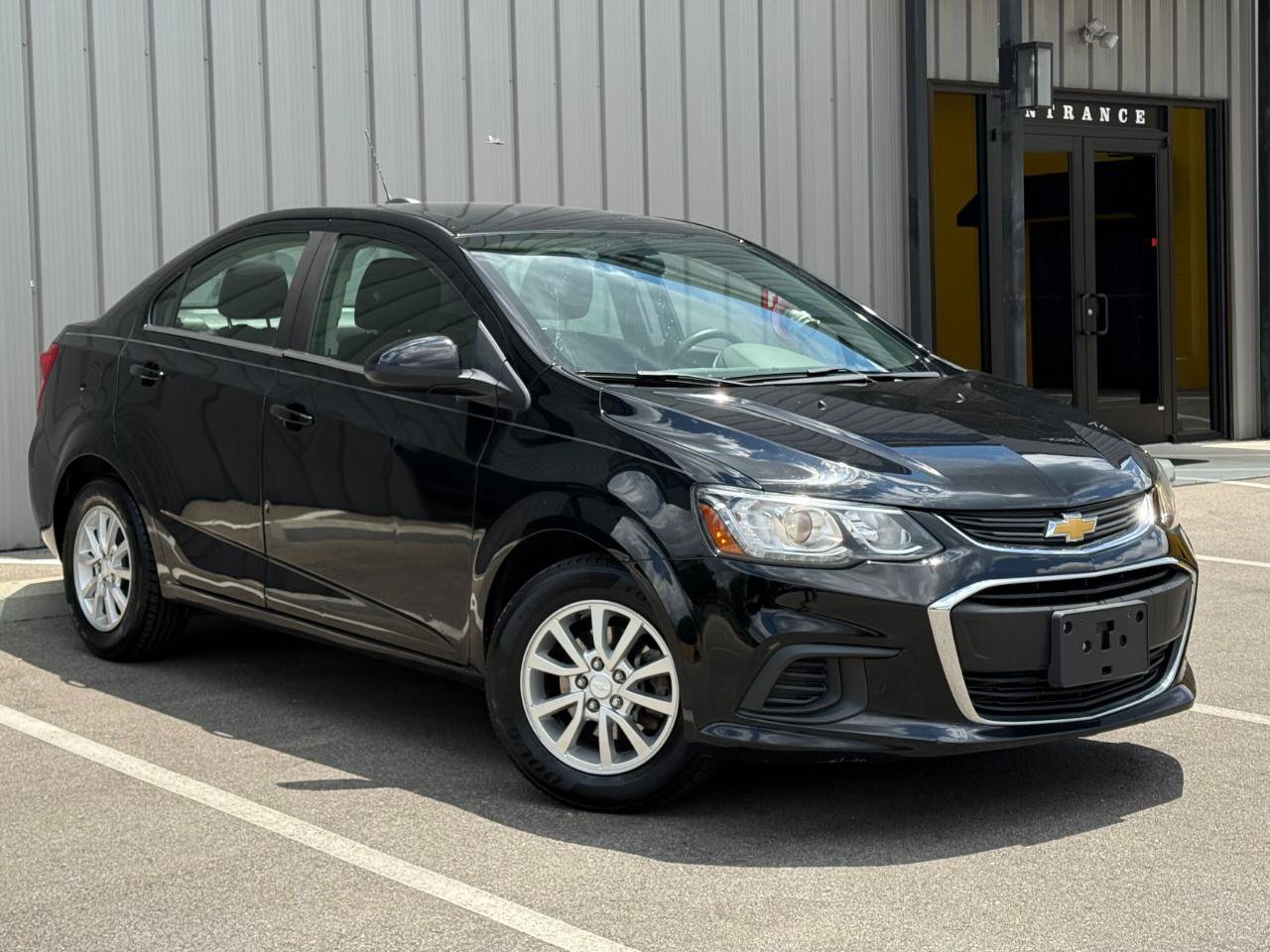 Used 2020 Chevrolet Sonic LT FWD image 3