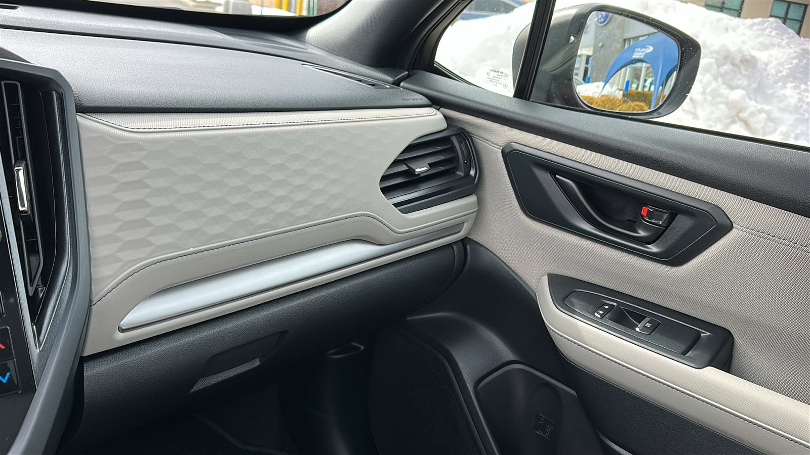 Used 2025 Subaru Forester Premium image 20