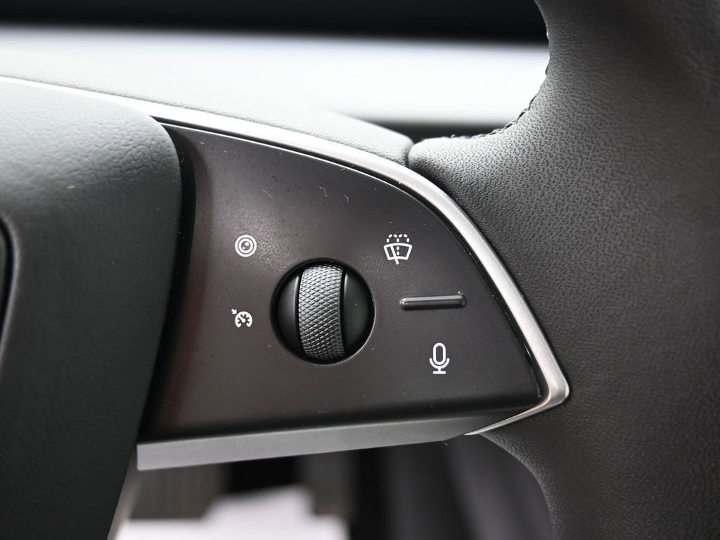 Used 2025 Tesla Model 3 Long Range image 8