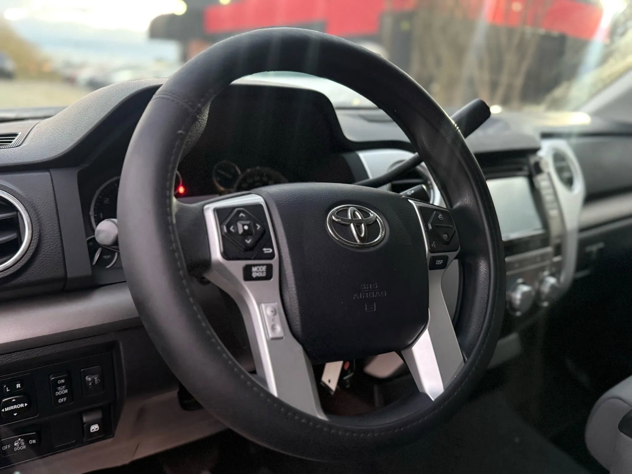 Used 2015 Toyota Tundra SR5 image 14