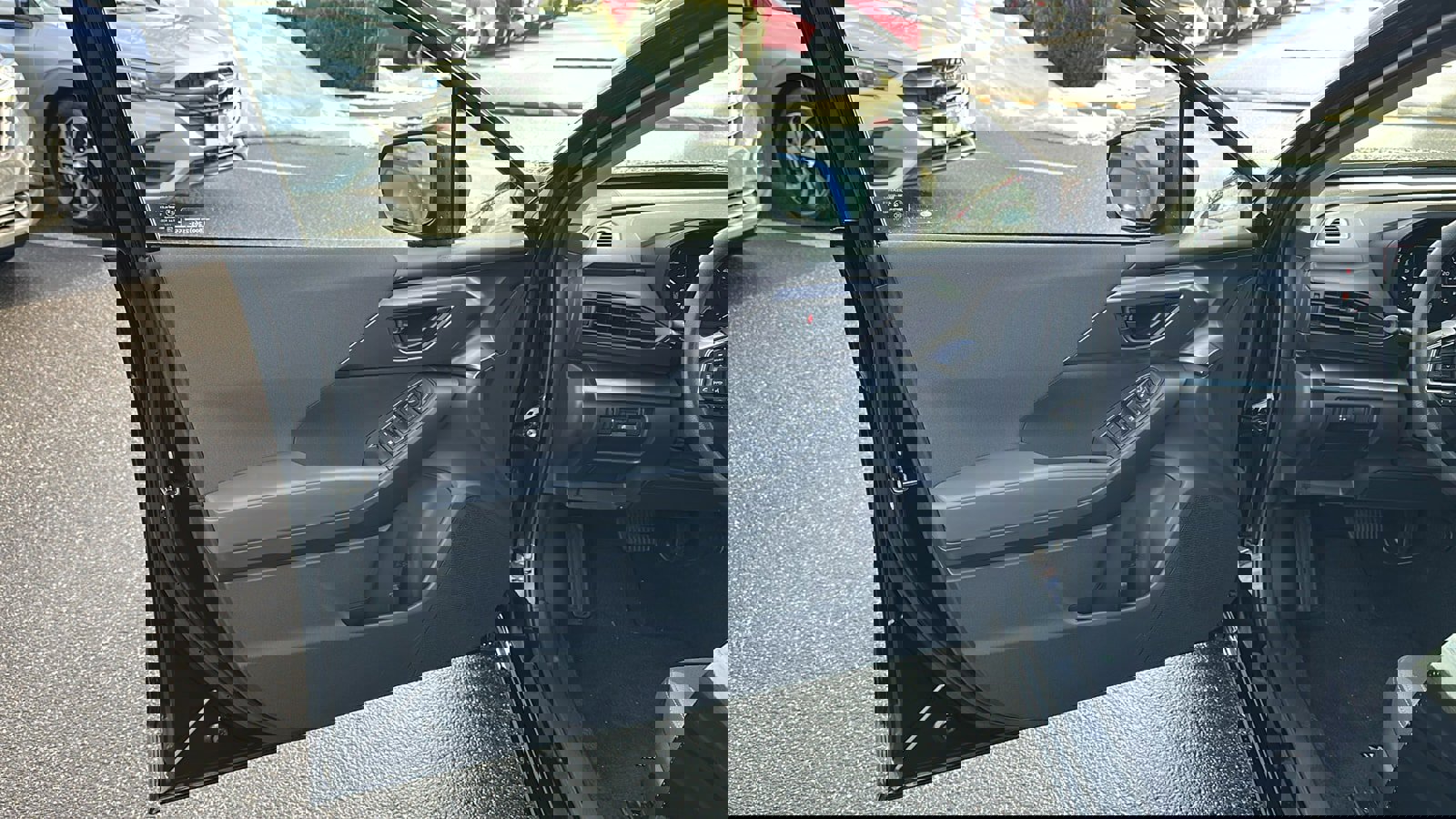 Certified 2025 Subaru Impreza 2.0i image 8