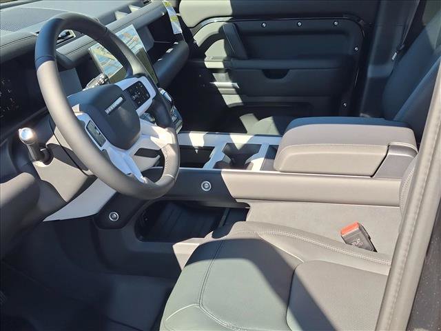 New 2026 Land Rover Defender 110 X-Dynamic SE AWD/4WD image 21