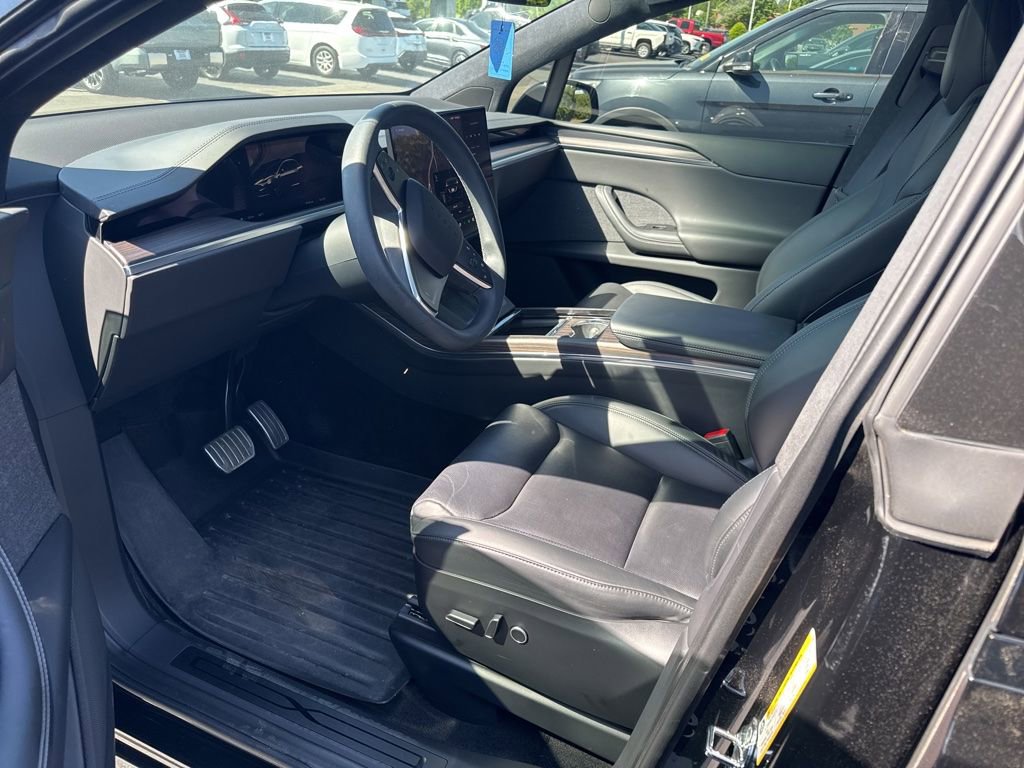 Used 2023 Tesla Model X image 12