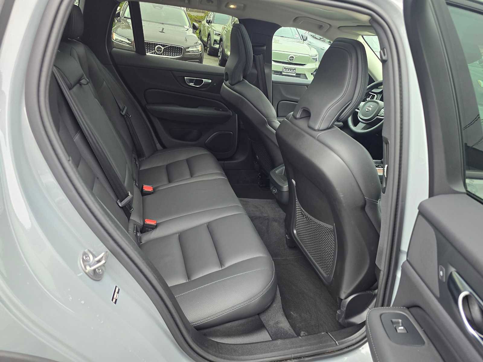 Certified 2025 Volvo V60 B5 Cross Country Plus image 12