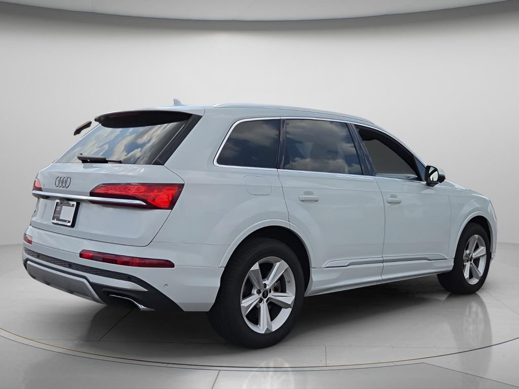 Certified 2025 Audi Q7 3.0T Premium w/ Convenience Package AWD/4WD image 6