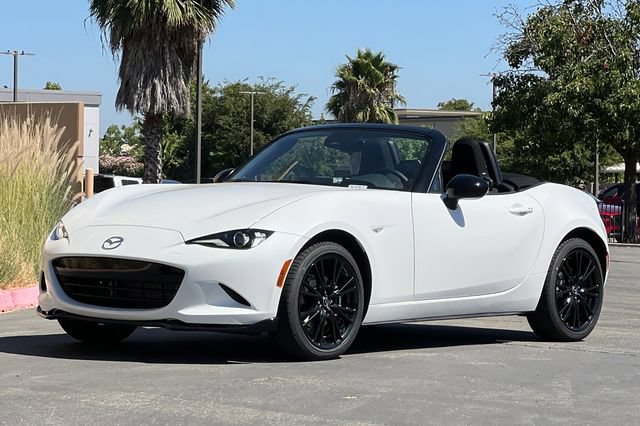 New 2026 MAZDA MX-5 Miata Club w/ Interior Package RWD image 7